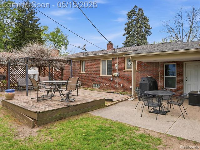 4574 Fella Street, Shelby Twp, MI 48316