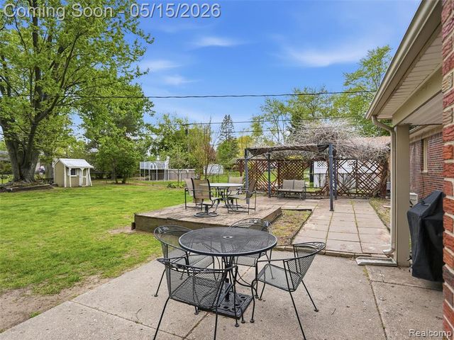 4574 Fella Street, Shelby Twp, MI 48316