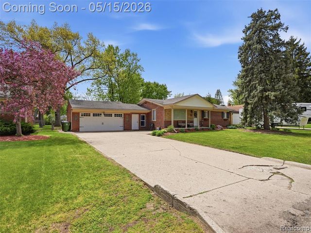 4574 Fella Street, Shelby Twp, MI 48316