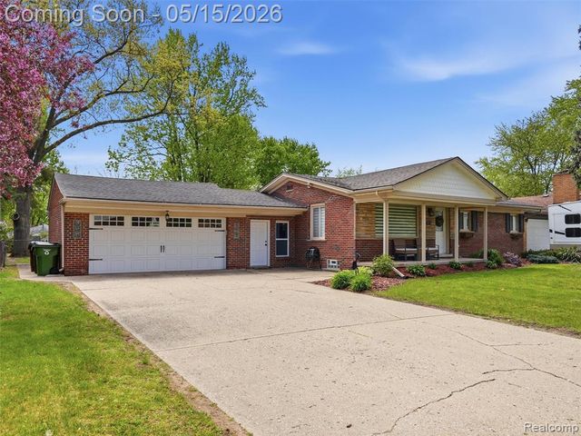 4574 Fella Street, Shelby Twp, MI 48316