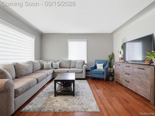 4574 Fella Street, Shelby Twp, MI 48316