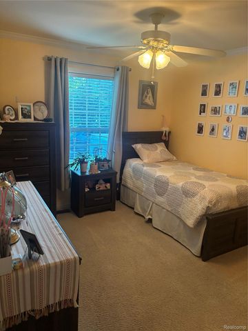 25843 Ashby Drive, Harrison Charter Township, MI 48045