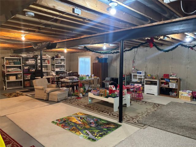 25843 Ashby Drive, Harrison Charter Township, MI 48045