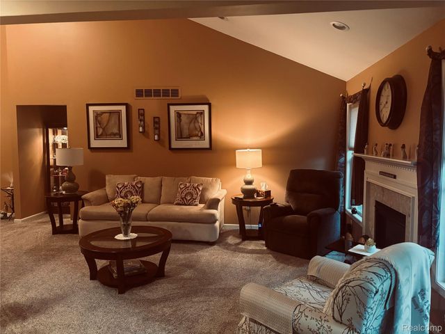 25843 Ashby Drive, Harrison Charter Township, MI 48045