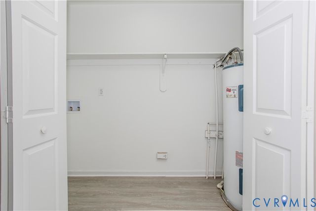 19311 Temple Ave, Colonial Heights, VA 23834