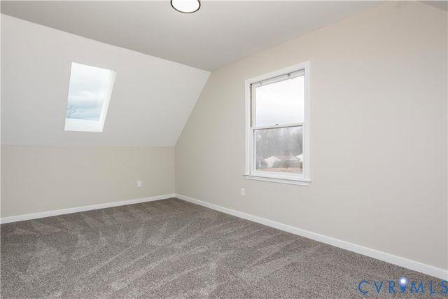 19311 Temple Ave, Colonial Heights, VA 23834