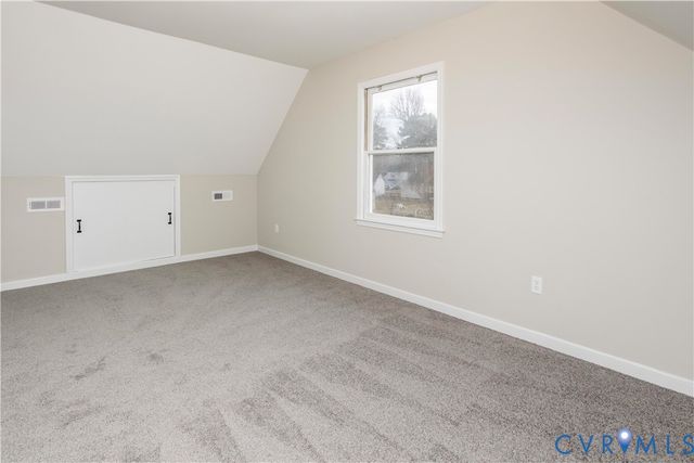 19311 Temple Ave, Colonial Heights, VA 23834