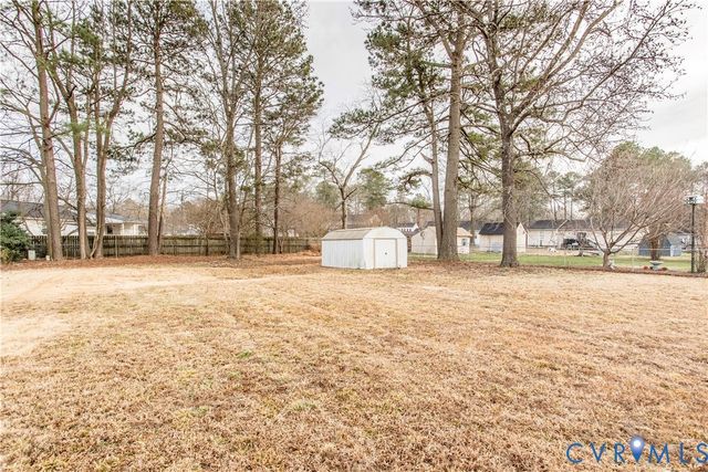 19311 Temple Ave, Colonial Heights, VA 23834