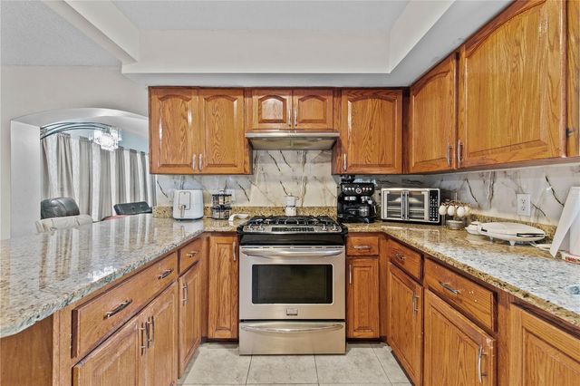 6750 MAGNOLIA HOMES ROAD, Orlando, FL 32810