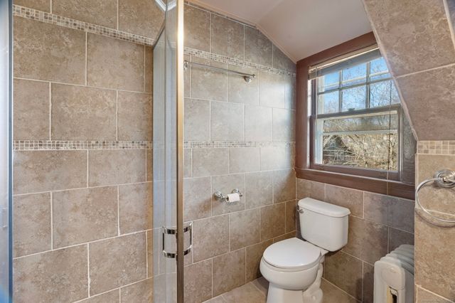 117 Whitney Street 3rd Fl, Hartford, CT 06105