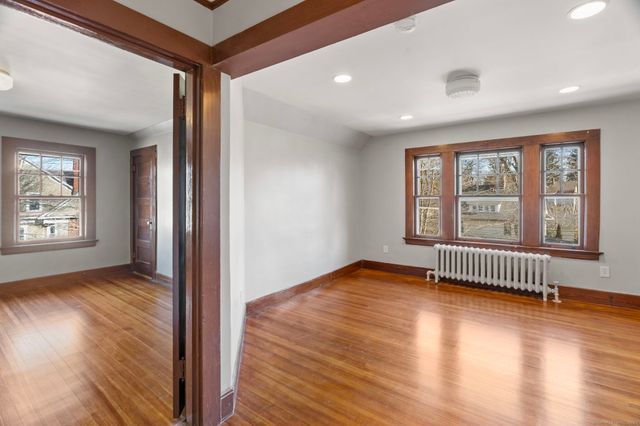 117 Whitney Street 3rd Fl, Hartford, CT 06105