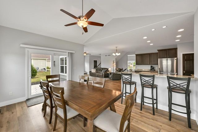 N44W22870 Bridge STREET, Pewaukee, WI 53072