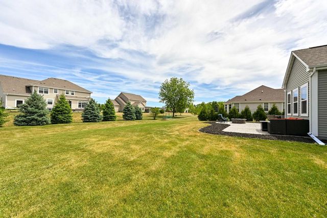 N44W22870 Bridge STREET, Pewaukee, WI 53072