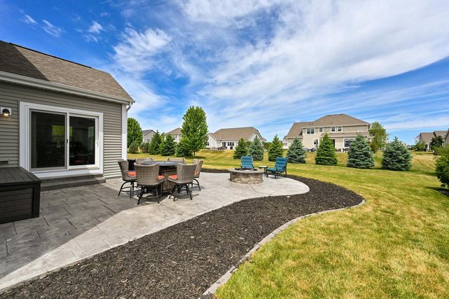 N44W22870 Bridge STREET, Pewaukee, WI 53072
