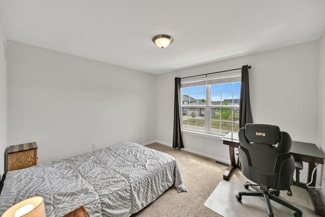 N44W22870 Bridge STREET, Pewaukee, WI 53072