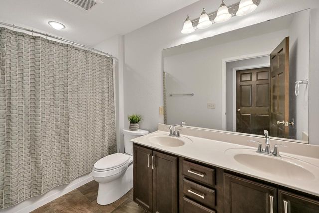 N44W22870 Bridge STREET, Pewaukee, WI 53072