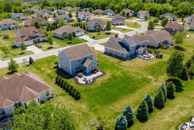 N44W22870 Bridge STREET, Pewaukee, WI 53072