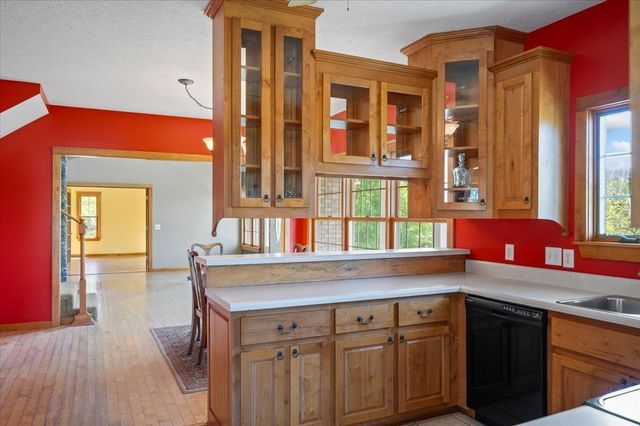 216 Old Wolf Hill Rd, Bethpage, TN 37022