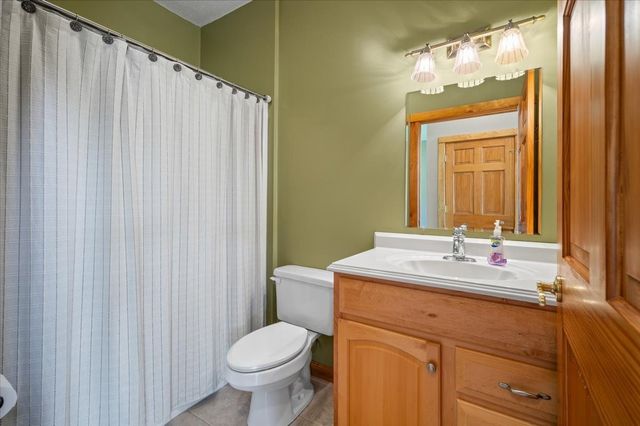 216 Old Wolf Hill Rd, Bethpage, TN 37022