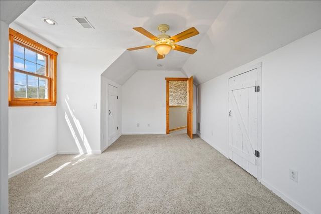 216 Old Wolf Hill Rd, Bethpage, TN 37022