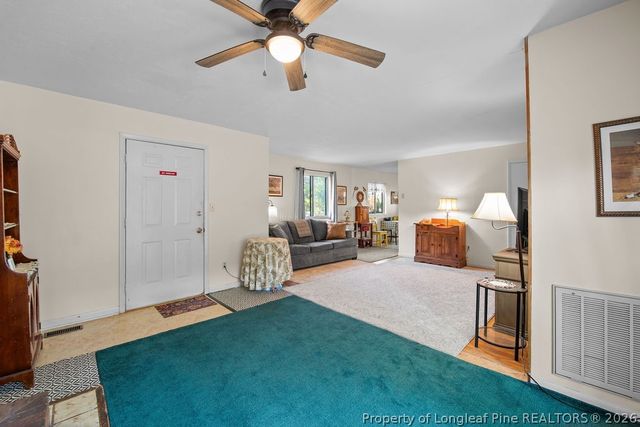 5014 Ashton Road, Fayetteville, NC 28304