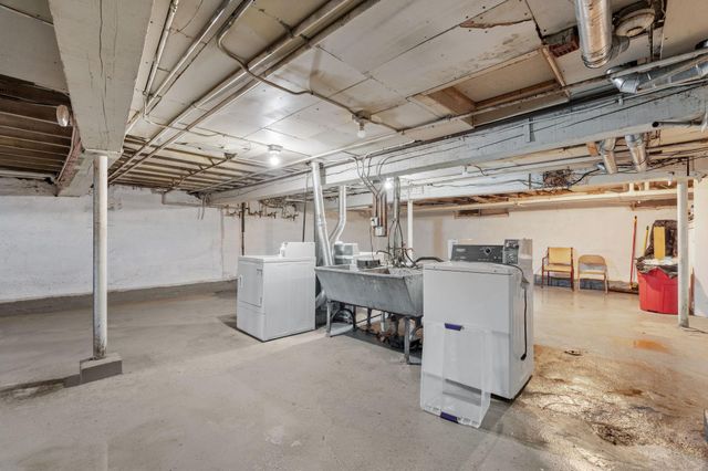 2500 16th Avenue S, Minneapolis, MN 55404