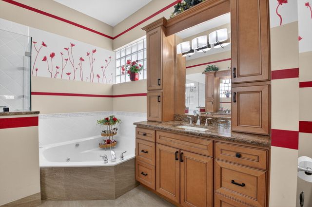 7325 Haviland Circle, Boynton Beach, FL 33437