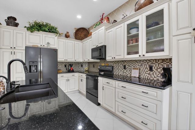 7325 Haviland Circle, Boynton Beach, FL 33437