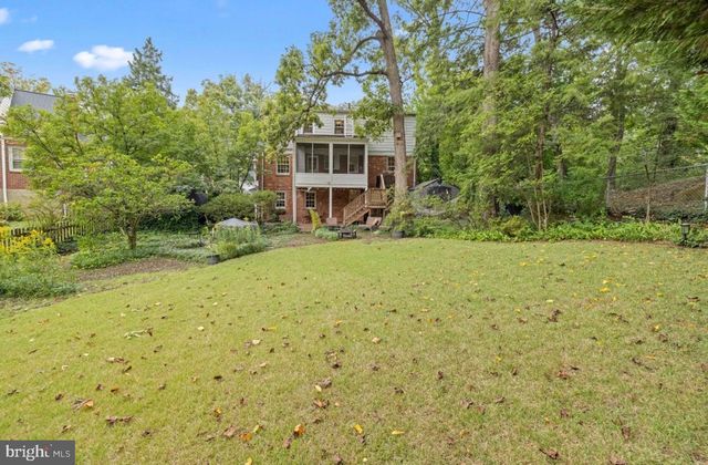 6715 QUEENS CHAPEL RD, University Park, MD 20782