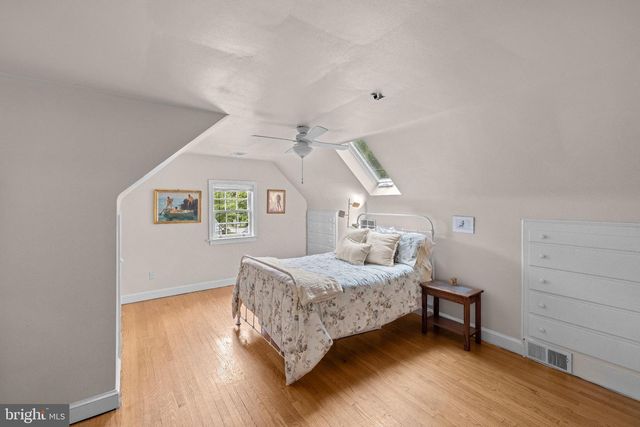 6715 QUEENS CHAPEL RD, University Park, MD 20782
