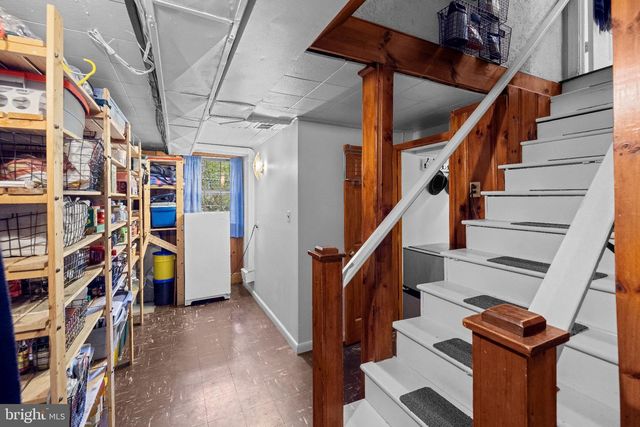 6715 QUEENS CHAPEL RD, University Park, MD 20782