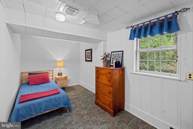 6715 QUEENS CHAPEL RD, University Park, MD 20782