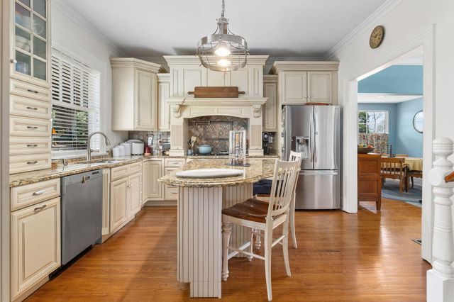 853 N Ocoee Street, Cleveland, TN 37311