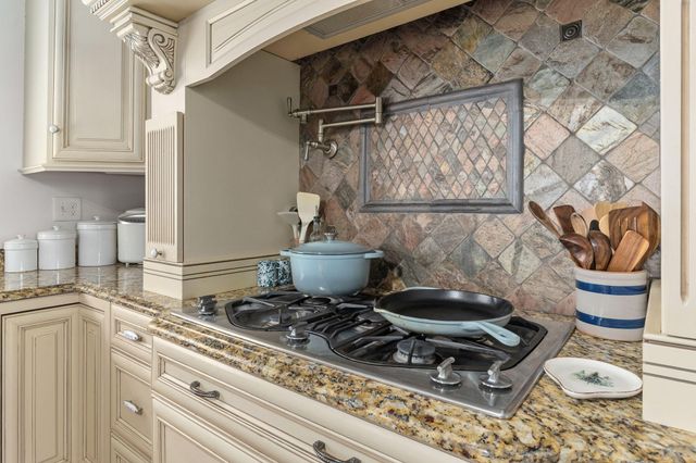 853 N Ocoee Street, Cleveland, TN 37311