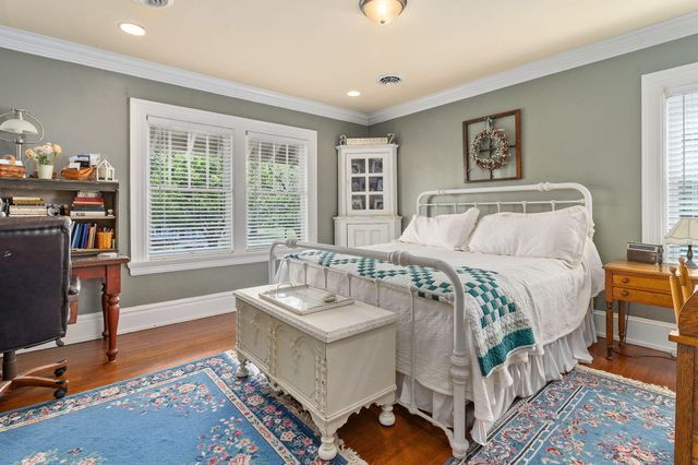 853 N Ocoee Street, Cleveland, TN 37311