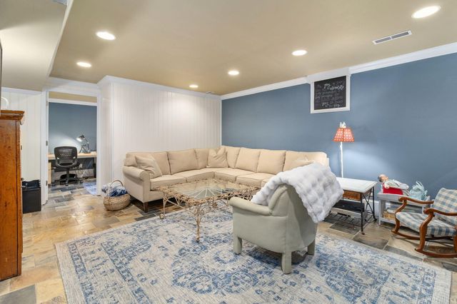 853 N Ocoee Street, Cleveland, TN 37311