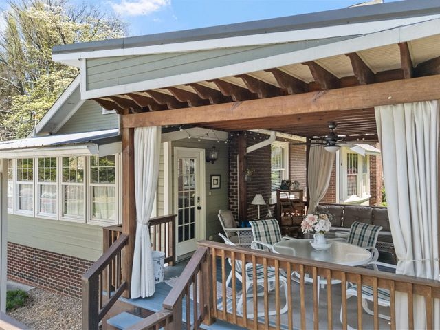 853 N Ocoee Street, Cleveland, TN 37311