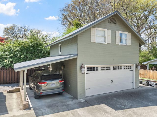 853 N Ocoee Street, Cleveland, TN 37311