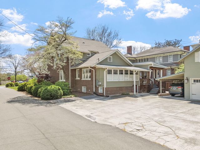 853 N Ocoee Street, Cleveland, TN 37311