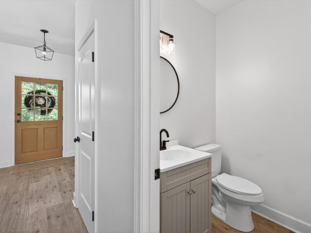 1074 Talon Dr, Columbia, TN 38401