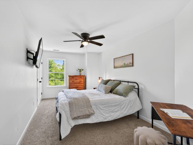 1074 Talon Dr, Columbia, TN 38401