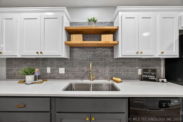 8452 E Blackwell Avenue, Claremore, OK 74019