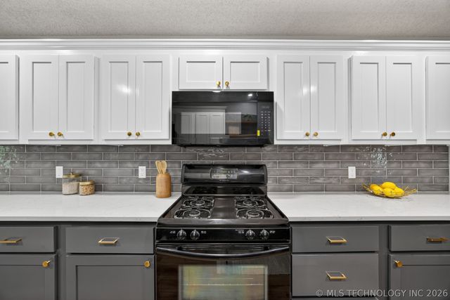 8452 E Blackwell Avenue, Claremore, OK 74019