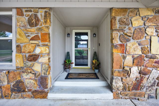 8452 E Blackwell Avenue, Claremore, OK 74019