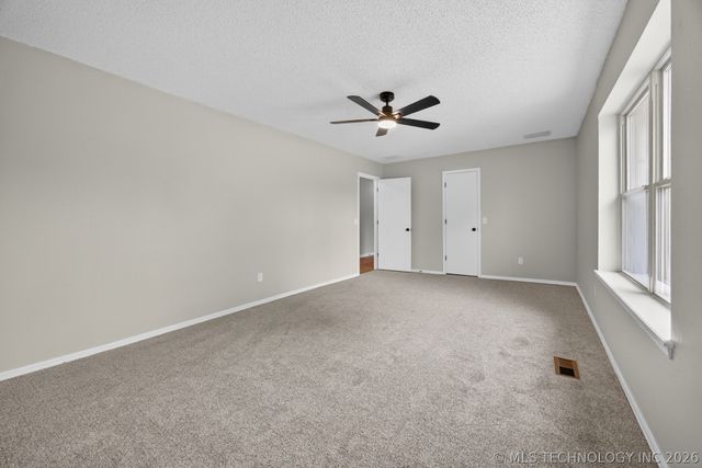 8452 E Blackwell Avenue, Claremore, OK 74019