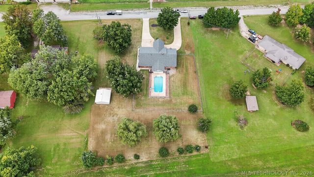 8452 E Blackwell Avenue, Claremore, OK 74019