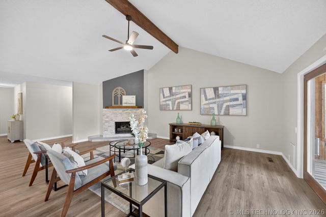 8452 E Blackwell Avenue, Claremore, OK 74019