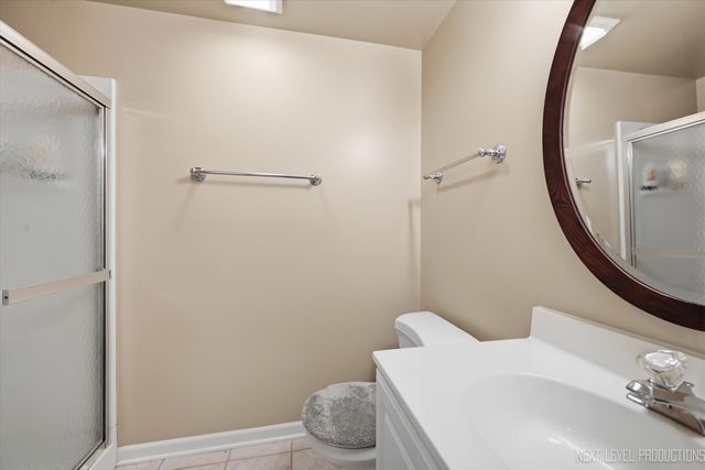 39W044 Foxwood Lane, St. Charles, IL 60175