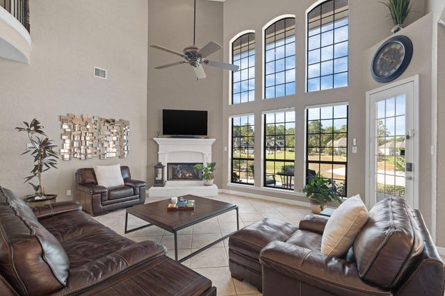 18802 E Cool Breeze Lane, Montgomery, TX 77356