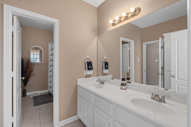 18802 E Cool Breeze Lane, Montgomery, TX 77356
